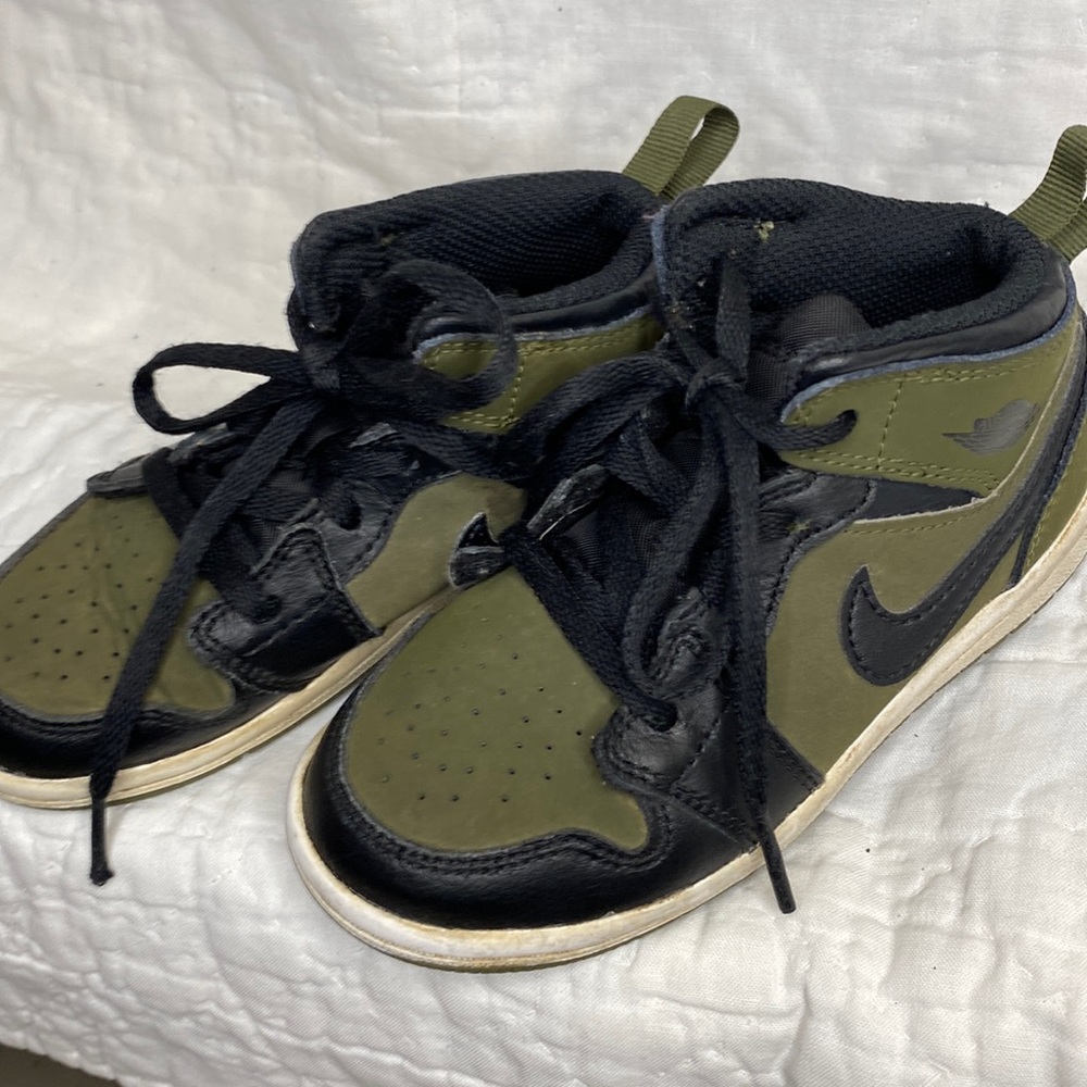 Nike Air Jordan 1 Retro 9C
